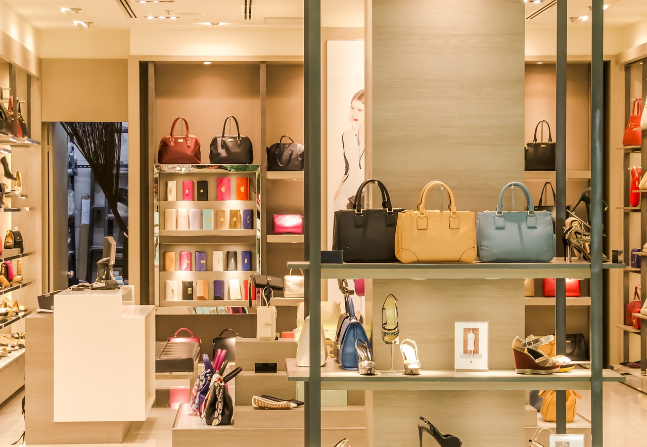 Preloved-Fashion-Secondhand-Designer-Clothes-Preloved-Shopping-Elevated