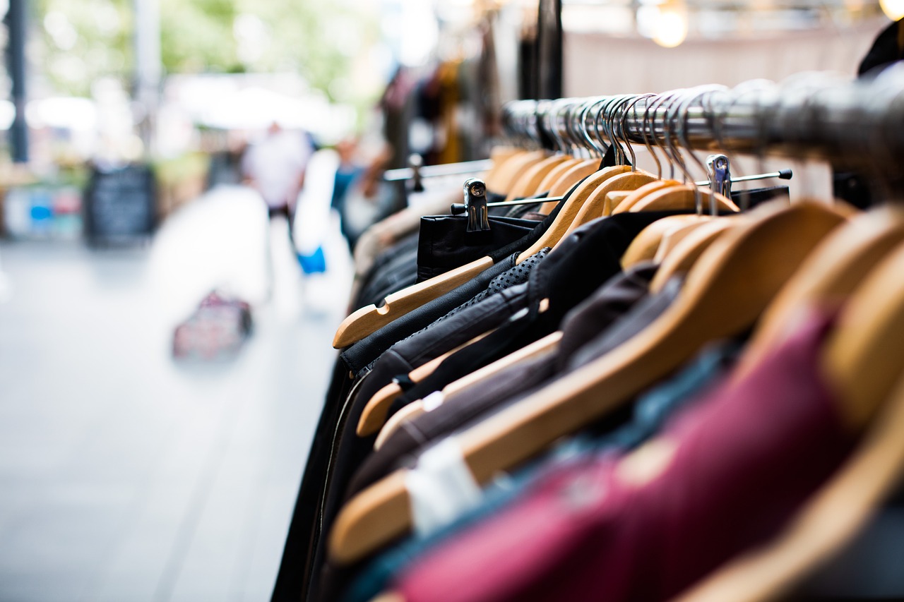 Secondhand-Clothing-Pre-loved-Fashion-Elevated 